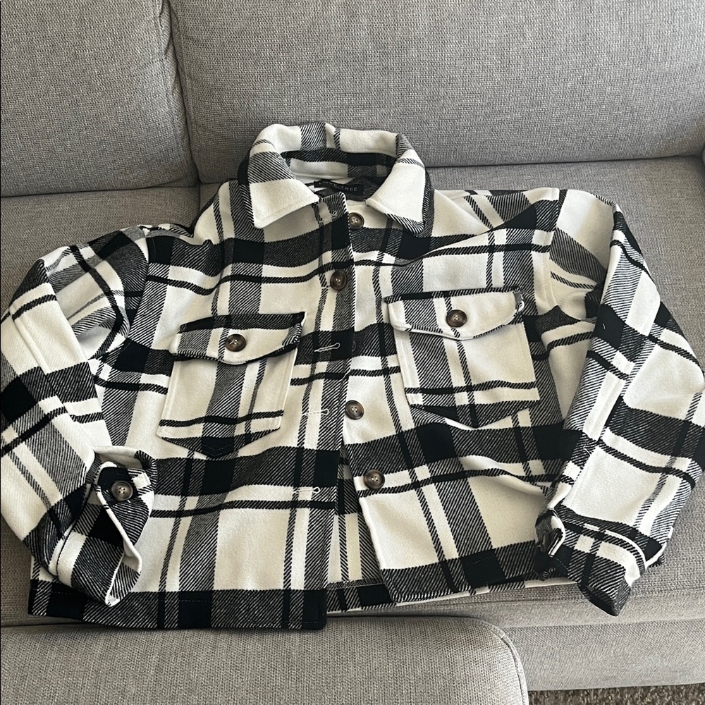 Love Tree Black and White Plaid Jacket
